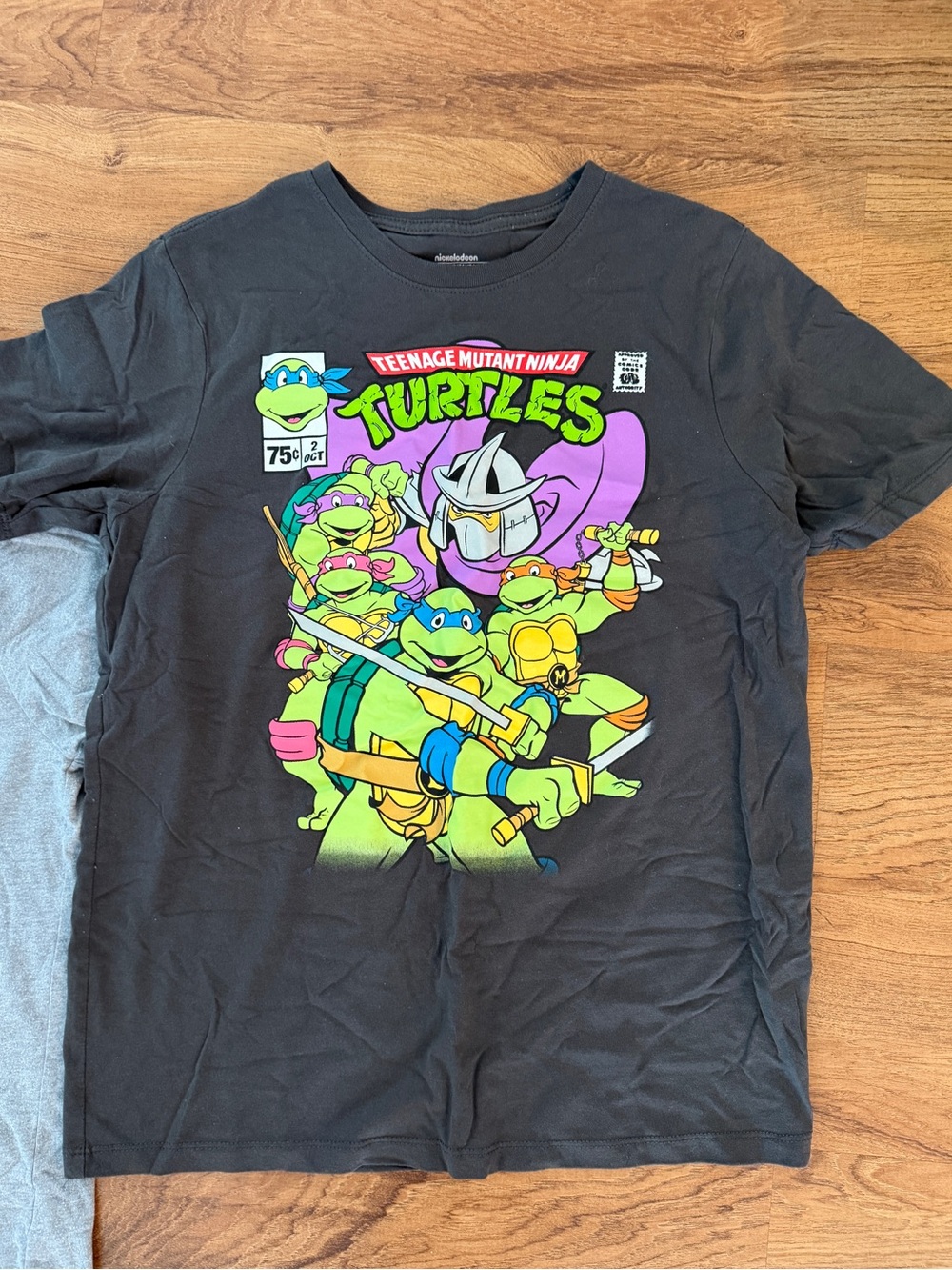 [BUNDLE of 2] 14-16 Boys Graphic Tees - Picture 2 of 6